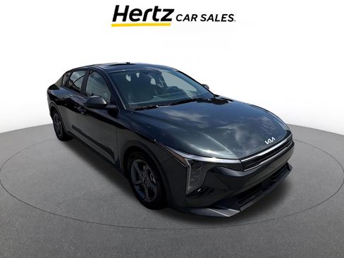 Used 2025 Kia K4 LXS FWD image 1