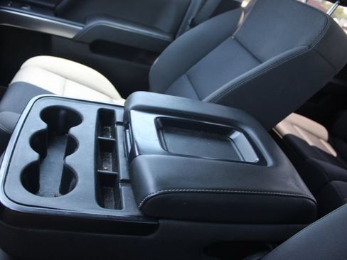 Used 2018 Chevrolet Silverado 1500 LT w/ All Star Edition RWD image 27