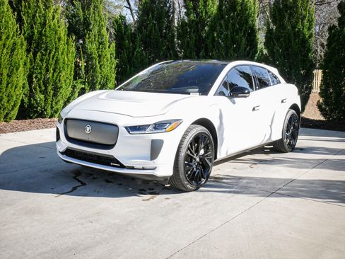 Used 2024 Jaguar I-PACE R-Dynamic HSE image 5