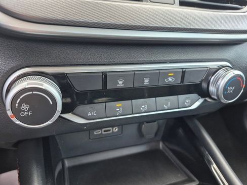 Used 2023 Nissan Altima 2.5 SR image 17