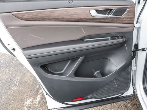 New 2026 Volkswagen Atlas SEL image 36