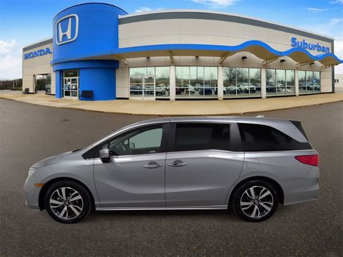 Used 2023 Honda Odyssey Touring image 5