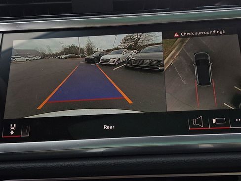 Used 2025 Audi Q3 2.0T Premium Plus w/ Premium Plus Package image 19