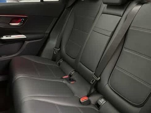 Certified 2026 Mercedes-Benz GLC 300 4MATIC image 31