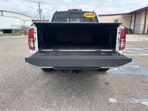 Used 2019 Nissan Frontier SV RWD image 13