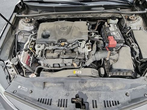 Used 2019 Toyota Camry LE image 30