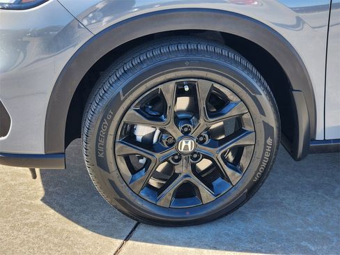 Certified 2025 Honda HR-V Sport image 11