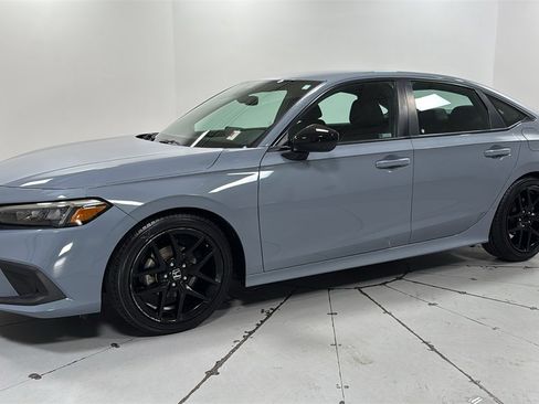 Used 2022 Honda Civic Sport image 1