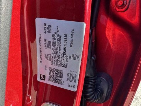 Certified 2024 Chevrolet Colorado LT w/ LT Convenience Package II image 30