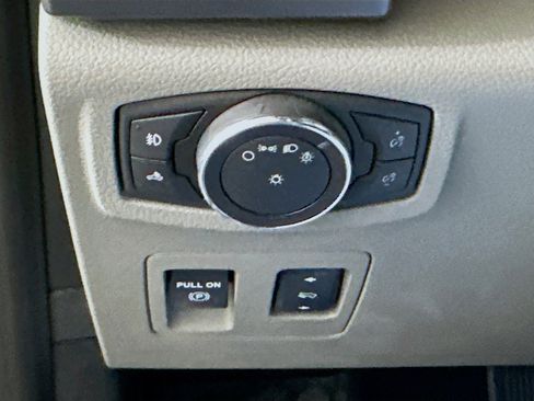 Used 2017 Ford F150 XLT w/ Equipment Group 302A Luxury image 17