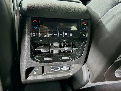 Certified 2023 Jeep Grand Cherokee L Summit w/ Luxury Tech Group V image 37