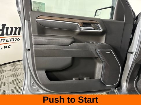 Used 2023 Chevrolet Silverado 1500 RST w/ Rally Edition AWD/4WD image 10