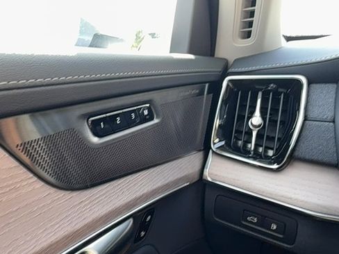 New 2026 Volvo XC90 T8 Plus image 19