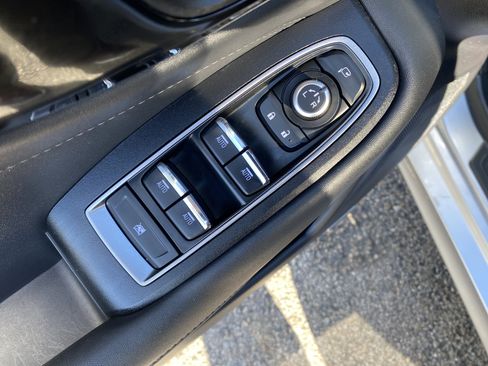 Used 2025 Subaru Legacy Touring XT image 18