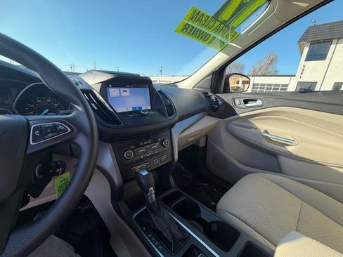 Used 2017 Ford Escape SE w/ Equipment Group 201A FWD image 36