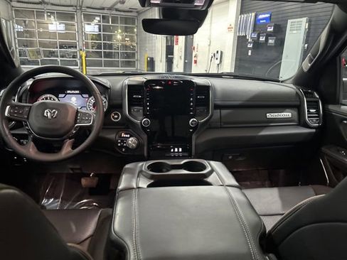 Used 2025 RAM 1500 Laramie image 28