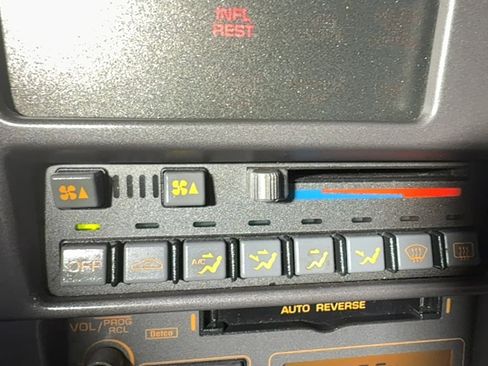 Used 1990 Chevrolet Corvette Coupe RWD image 22