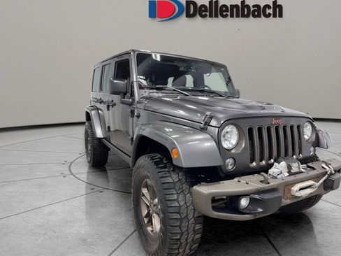 Used 2016 Jeep Wrangler Unlimited Sahara AWD/4WD image 6