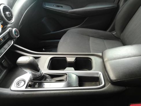 Used 2024 Nissan Sentra SV FWD image 36