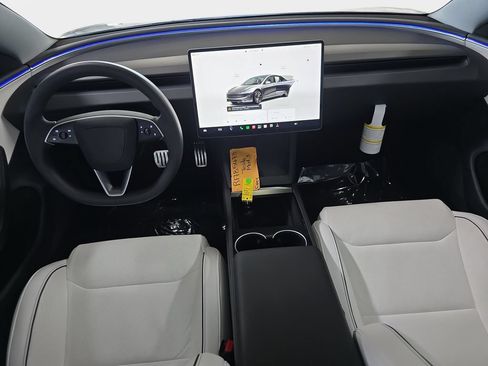 Used 2024 Tesla Model 3 Performance AWD/4WD image 12