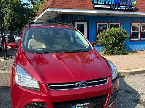 Used 2013 Ford Escape SEL AWD/4WD image 2