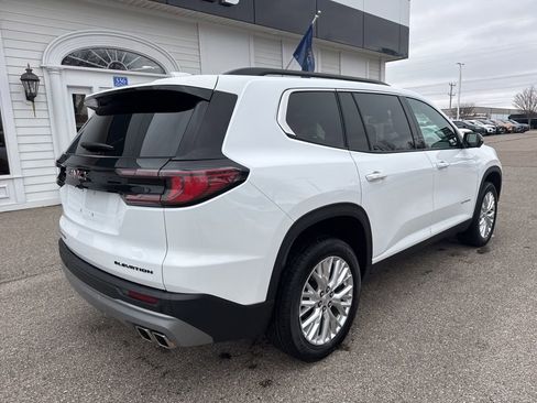 Certified 2024 GMC Acadia Elevation w/ Luxury Package image 5