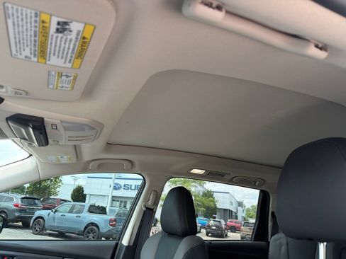 Certified 2025 Subaru Ascent Onyx Edition AWD/4WD image 24
