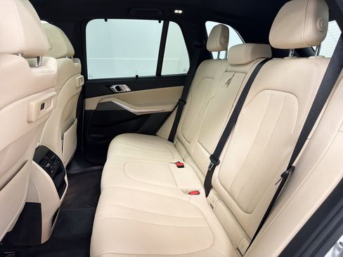 Used 2022 BMW X5 sDrive40i RWD image 26