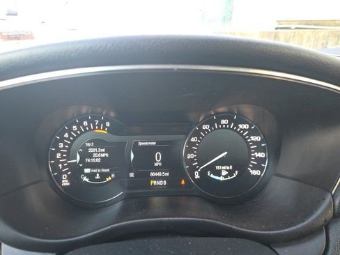 Used 2017 Lincoln MKC Reserve w/ Lincoln MKC Climate Package image 15