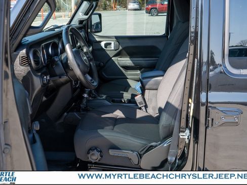 Certified 2023 Jeep Gladiator Sport image 17