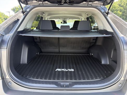 Certified 2023 Toyota RAV4 LE FWD image 29