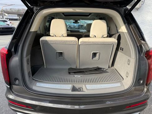 Used 2020 Cadillac XT6 Premium Luxury image 6