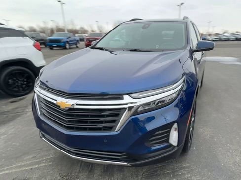 Certified 2022 Chevrolet Equinox LT image 3