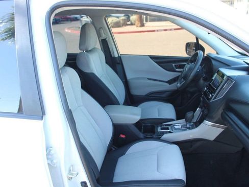 Used 2022 Subaru Forester AWD/4WD image 17