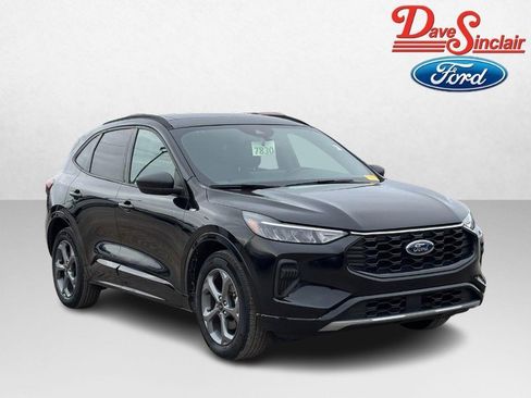 Used 2023 Ford Escape ST-Line w/ Tech Pack #1 image 4