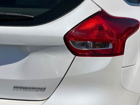 Used 2016 Ford Focus Titanium FWD image 31