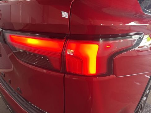 Used 2025 Toyota Sequoia Platinum image 17