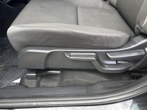 Used 2022 Honda HR-V LX image 18