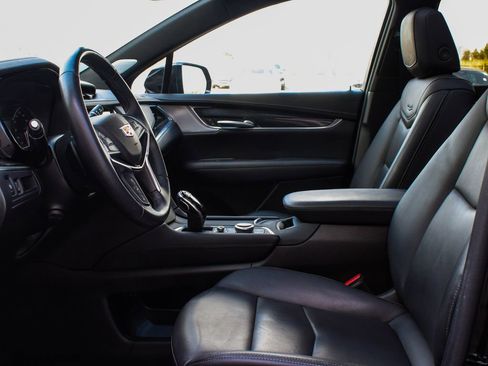 Used 2023 Cadillac XT5 Premium Luxury image 33