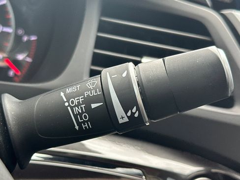 Used 2020 Acura ILX FWD image 30