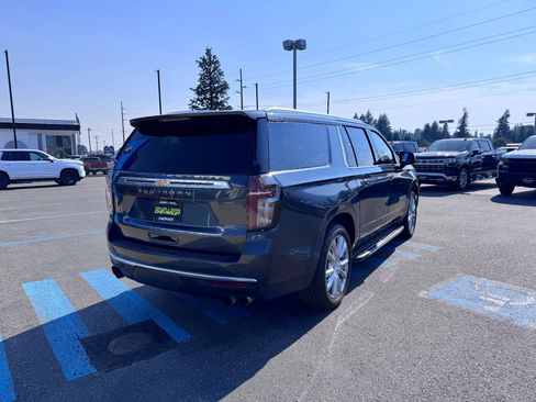 Used 2021 Chevrolet Suburban High Country AWD/4WD image 7