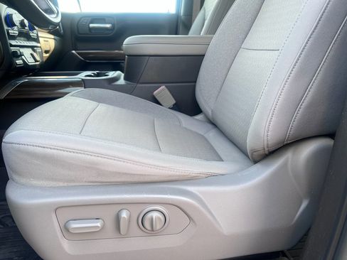 Used 2021 Chevrolet Silverado 1500 RST image 19