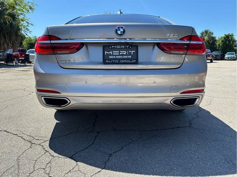 Used 2016 BMW 750i RWD image 17