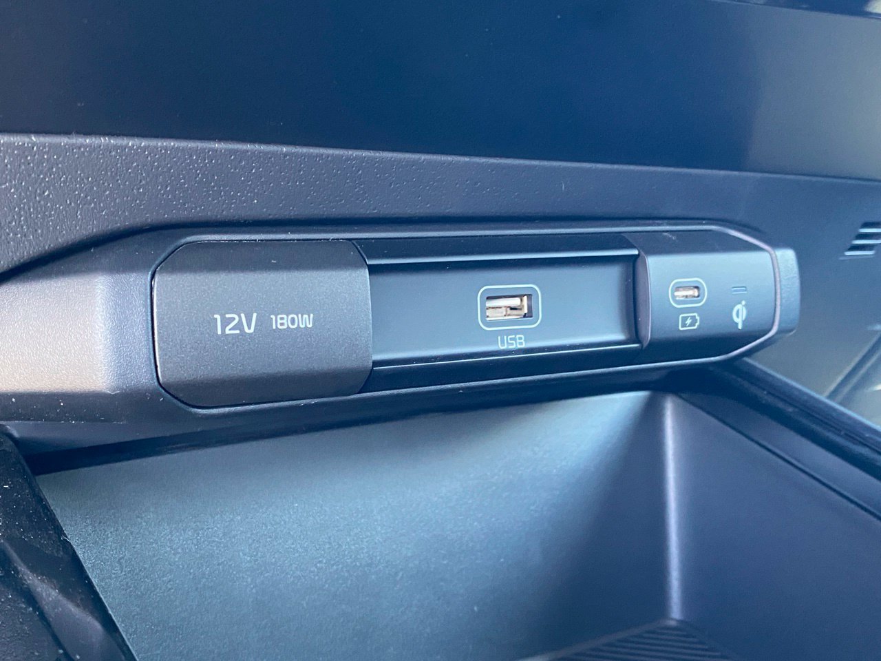 New 2026 Kia Niro EX FWD image 19