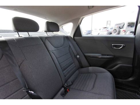 Used 2025 Kia K4 EX image 11