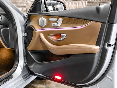 Used 2018 Mercedes-Benz E 300 image 49