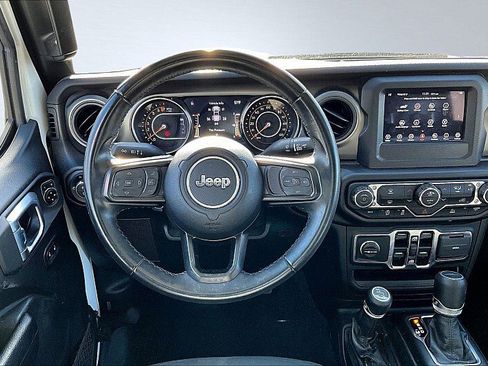 Used 2021 Jeep Gladiator Sport image 6