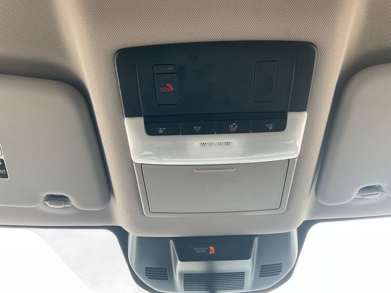 Used 2025 Nissan Rogue SV FWD image 18