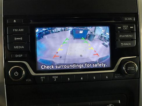 Used 2018 Nissan Frontier SV AWD/4WD image 19