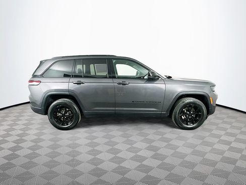 Certified 2024 Jeep Grand Cherokee Altitude AWD/4WD image 14